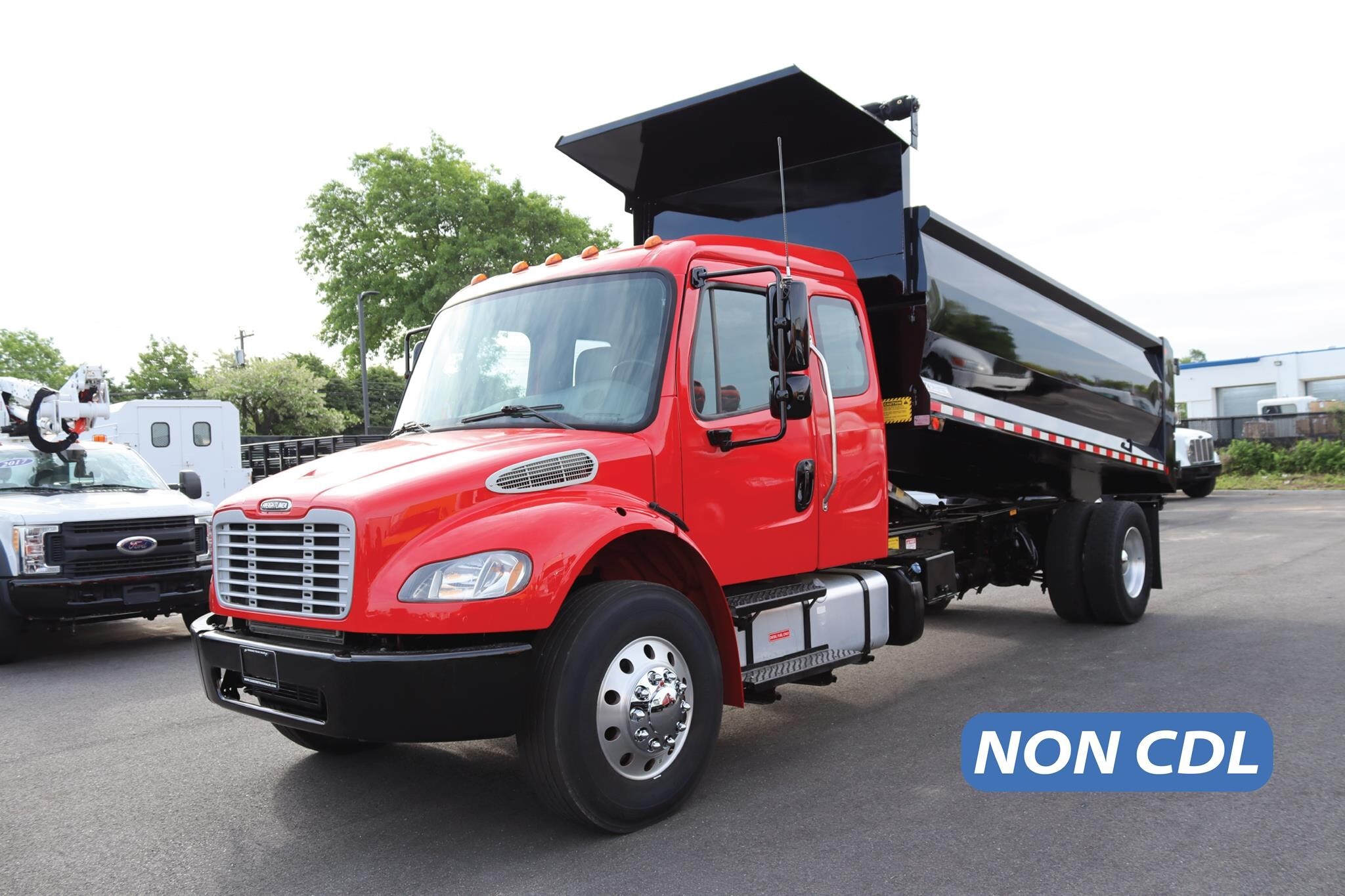 2018 FREIGHTLINER BUSINESS CLASS M2 106 in Ronkonkoma, NY