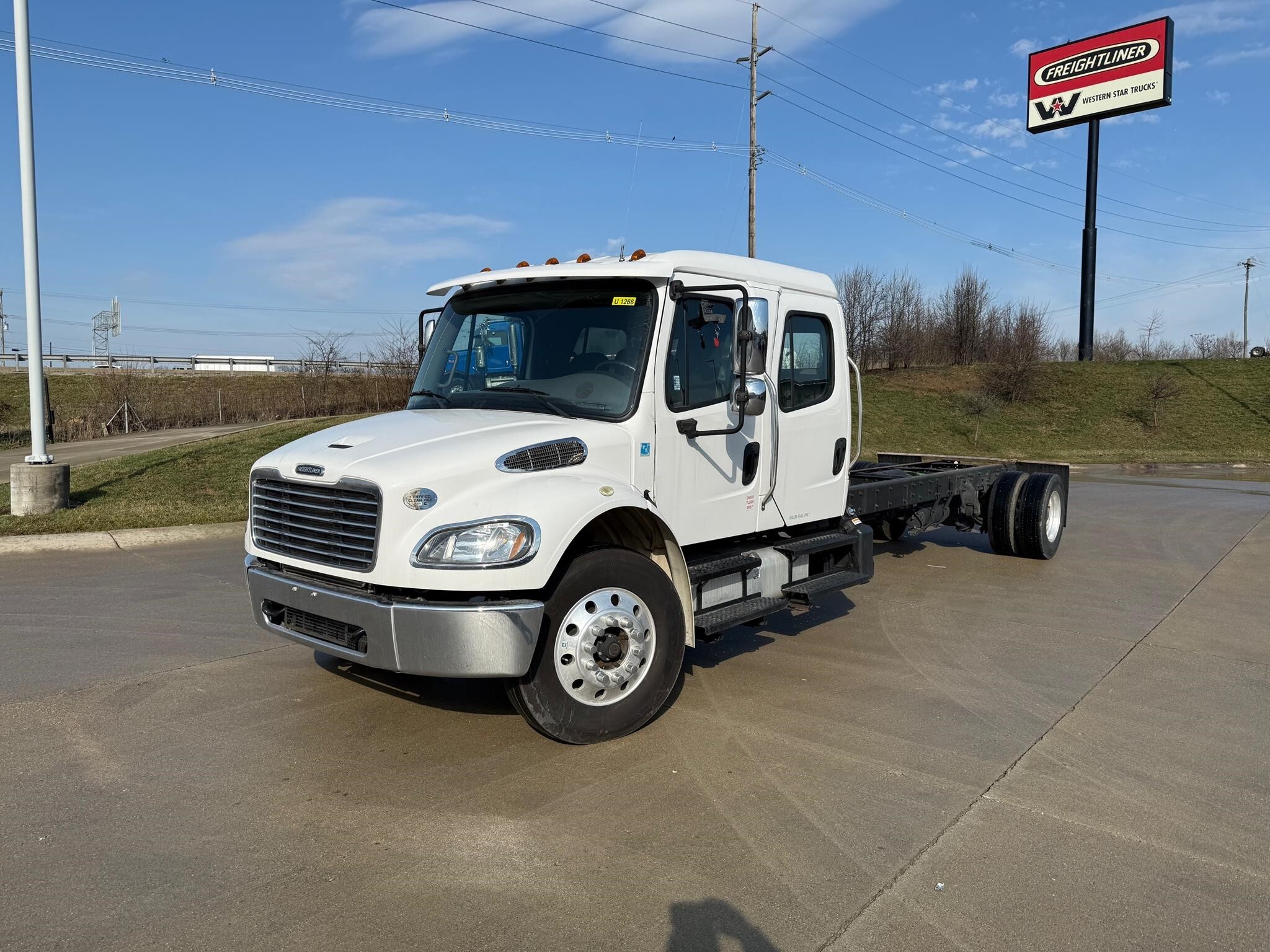2018 FREIGHTLINER BUSINESS CLASS M2 106 in Cincinnati, OH