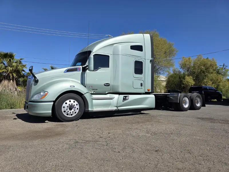 2021 KENWORTH T680