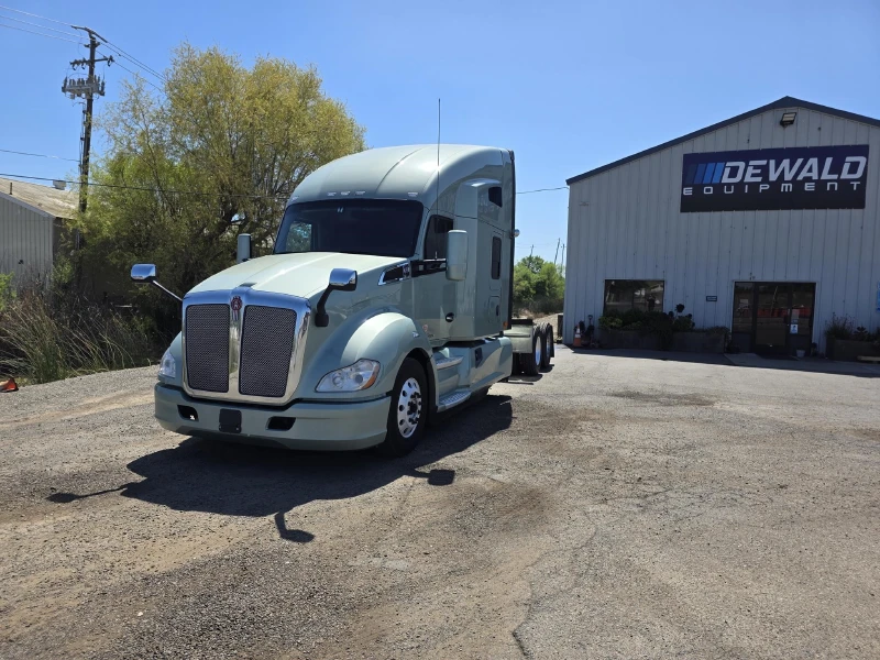 2021 KENWORTH T680