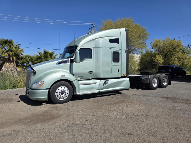 2021 KENWORTH T680