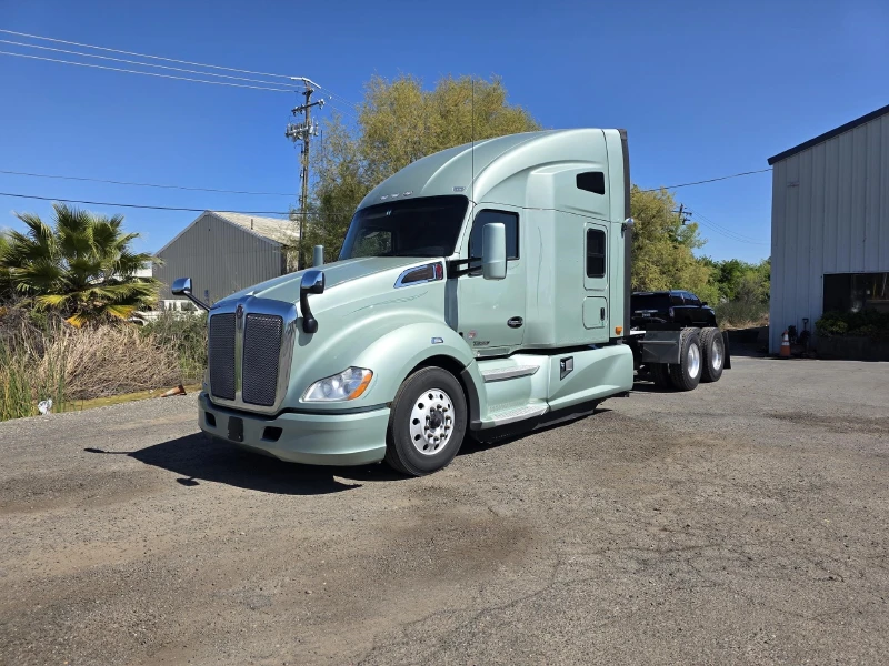 2021 KENWORTH T680