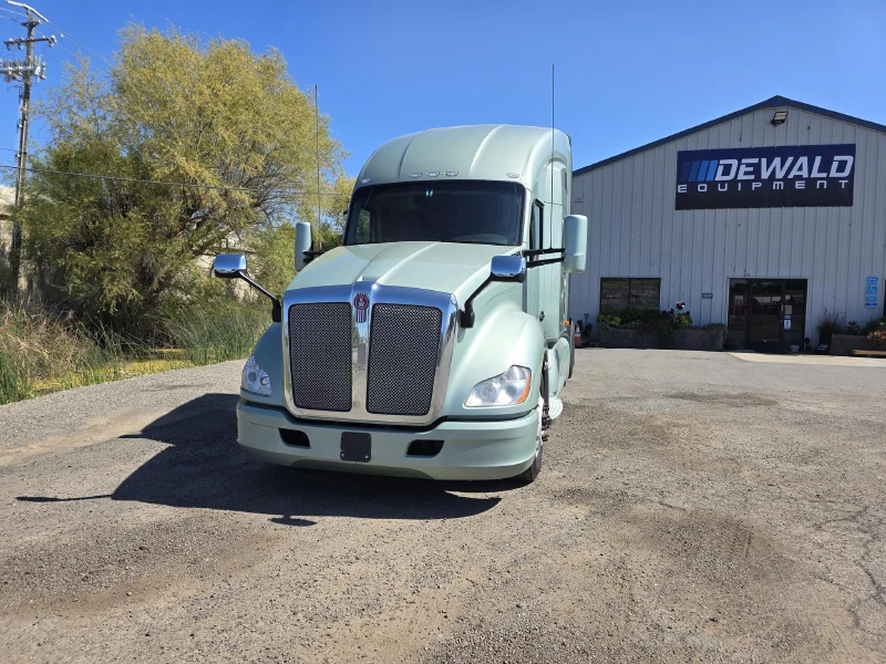 2021 KENWORTH T680