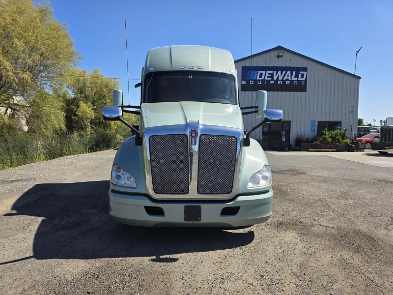 2021 KENWORTH T680