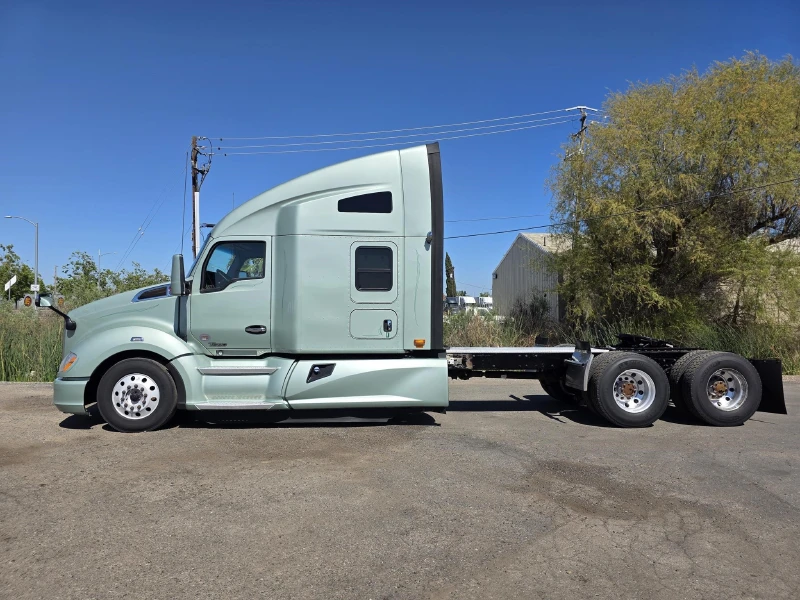 2021 KENWORTH T680