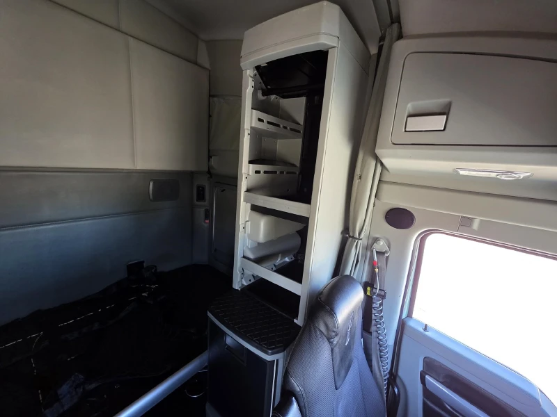 2021 KENWORTH T680