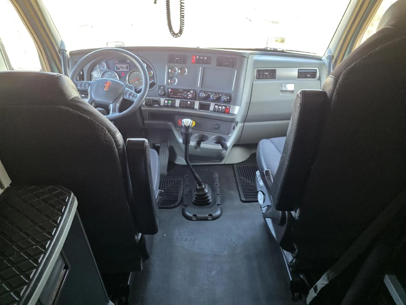 2021 KENWORTH T680