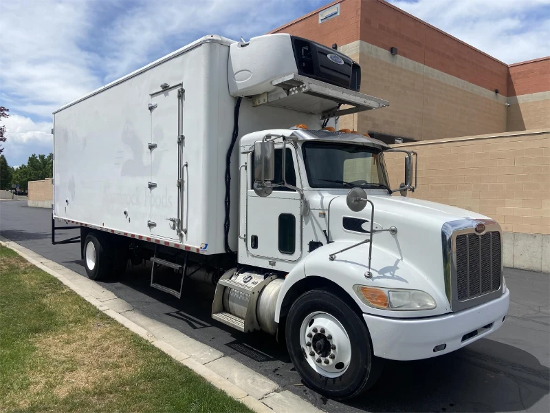2015 PETERBILT 337