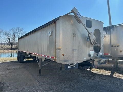 2015 EAST GENESIS HYBRID in Petersburg, IN