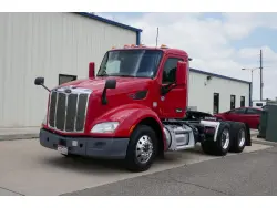 2017 PETERBILT 579