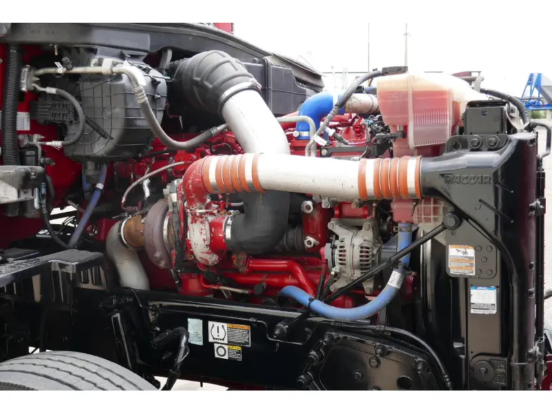 2017 PETERBILT 579