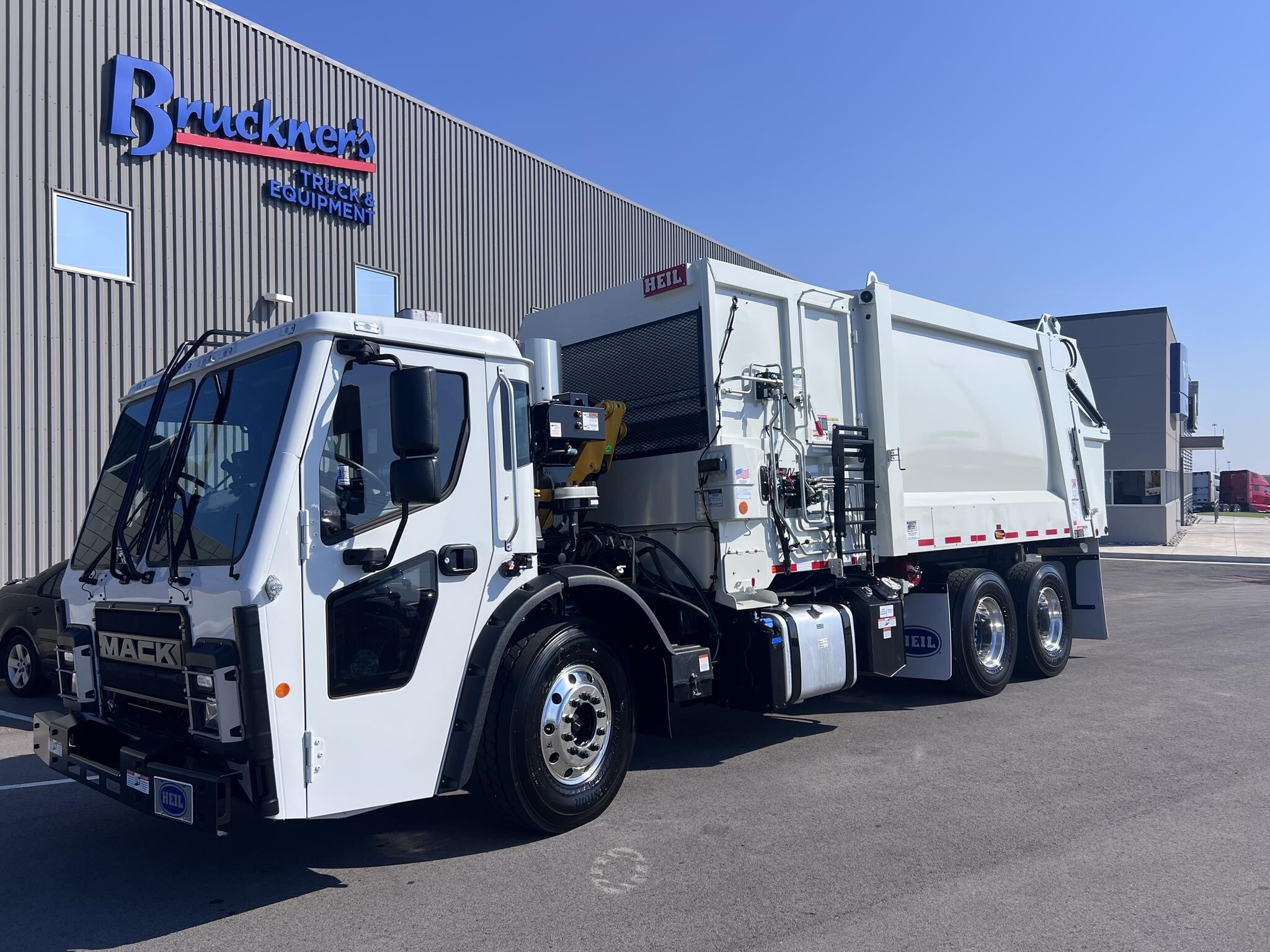 2026 MACK LR64R in Tulsa, OK