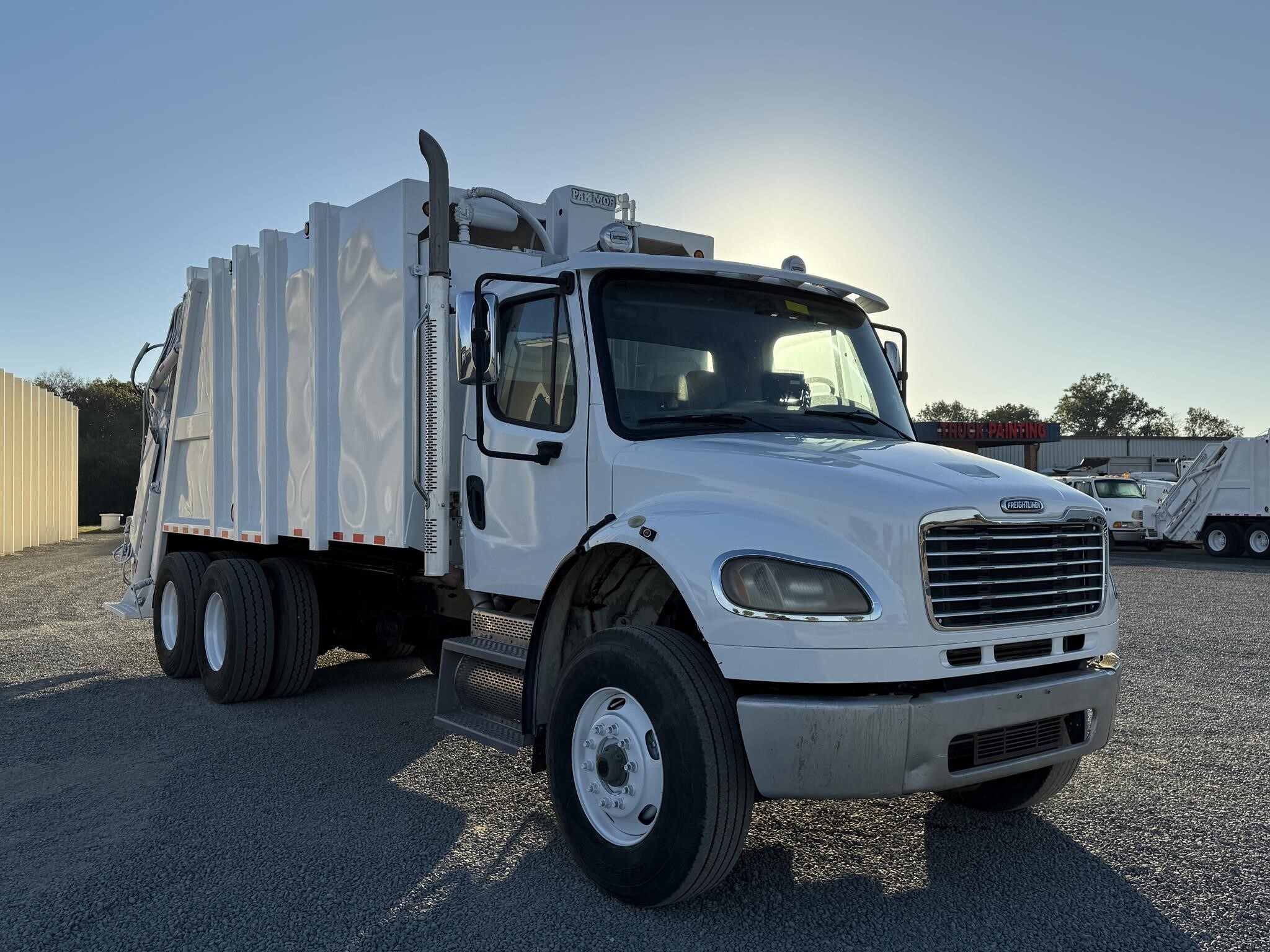 2010 FREIGHTLINER BUSINESS CLASS M2 106 in Bealeton, VA