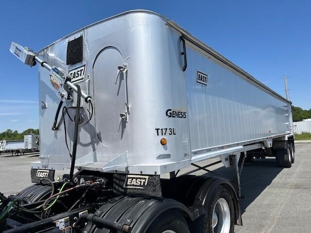 2008 EAST GENESIS HYBRID in East Saint Louis, IL