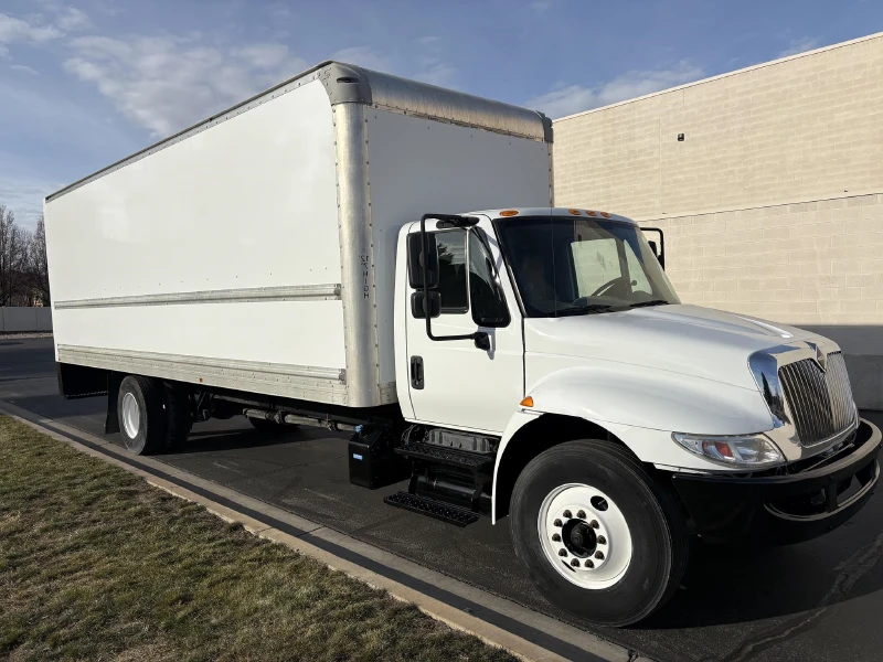 2019 INTERNATIONAL DURASTAR 4300