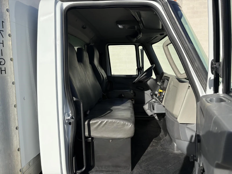 2019 INTERNATIONAL DURASTAR 4300