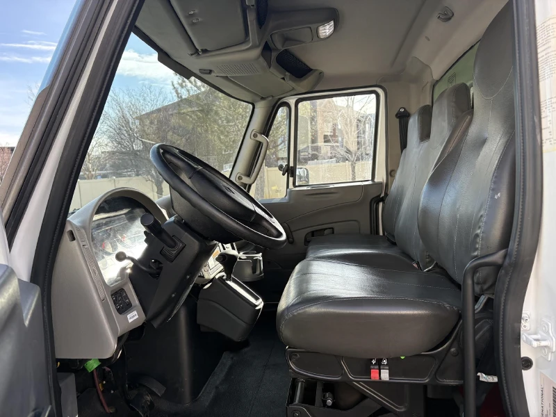 2019 INTERNATIONAL DURASTAR 4300