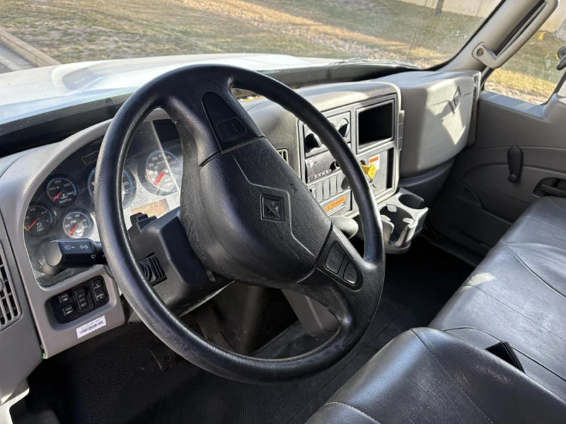 2019 INTERNATIONAL DURASTAR 4300