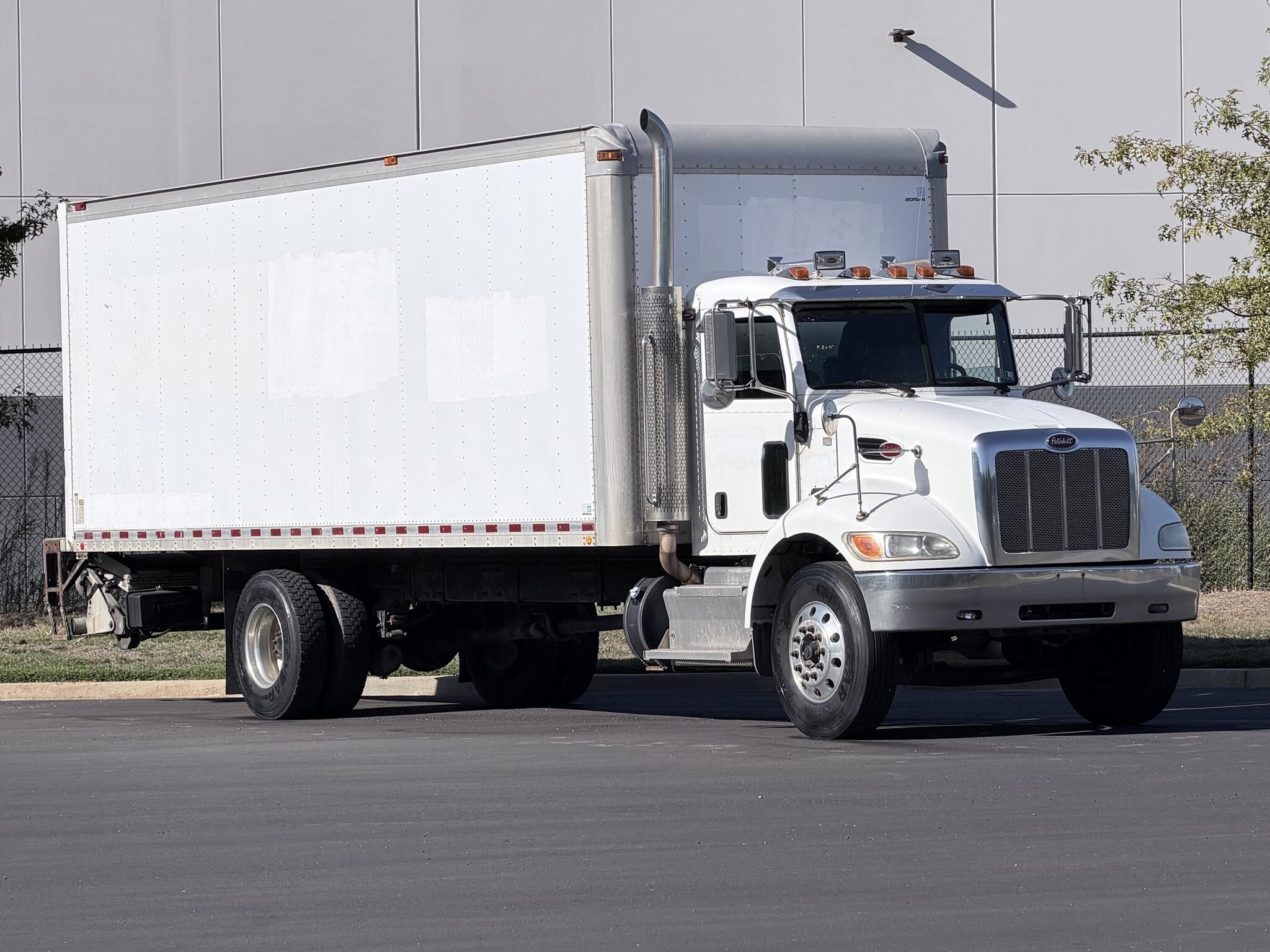 2011 PETERBILT 337 in Cartersville, GA