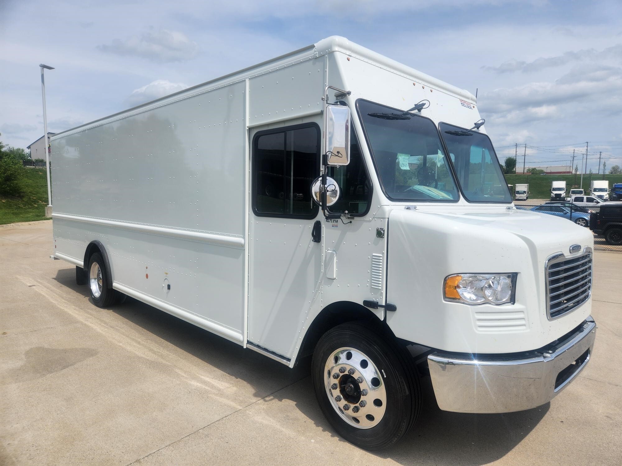 2027 FREIGHTLINER MT55 in Walton, KY