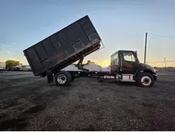 2011 FREIGHTLINER BUSINESS CLASS M2 106