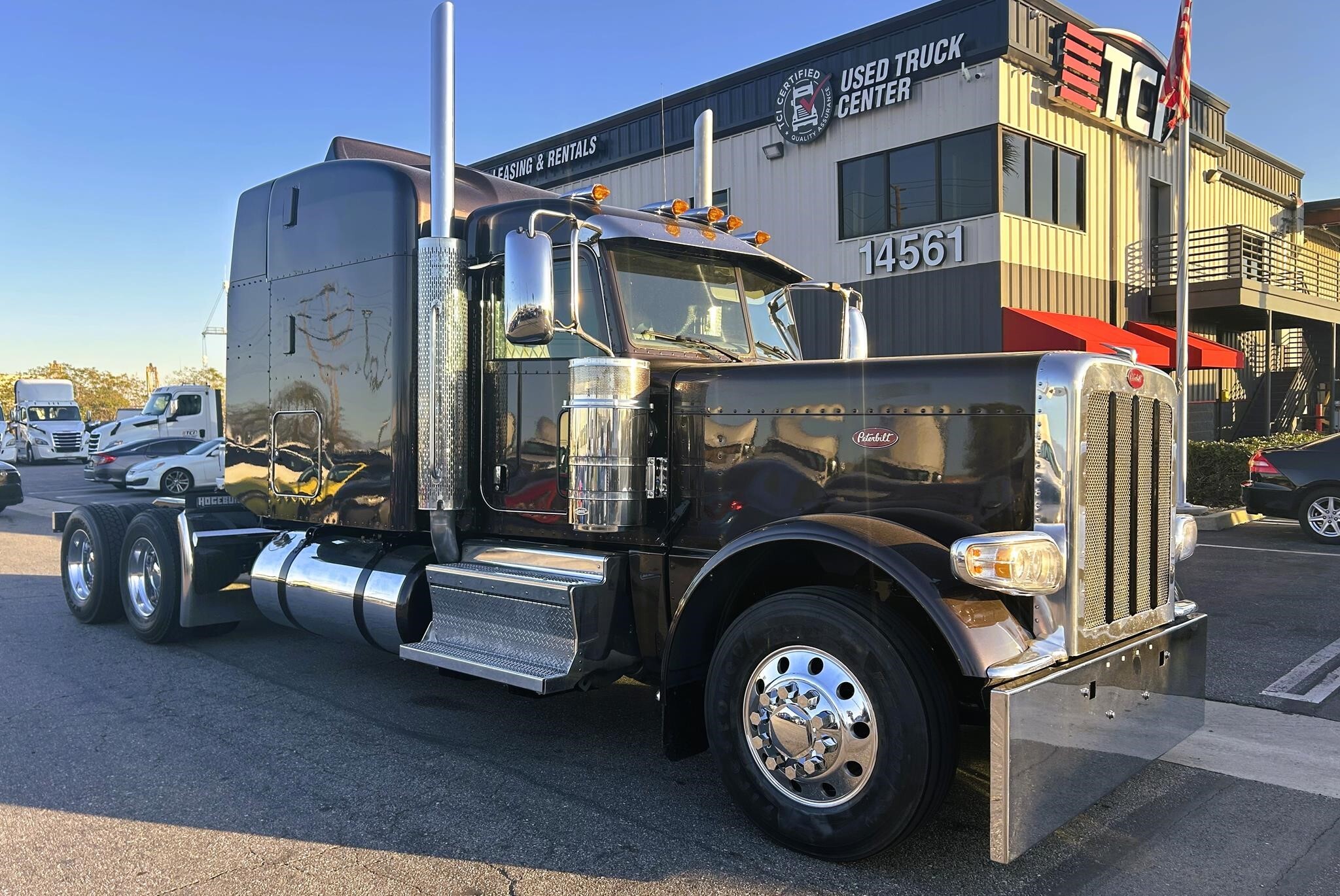 2023 PETERBILT 389 in North Las Vegas, NV