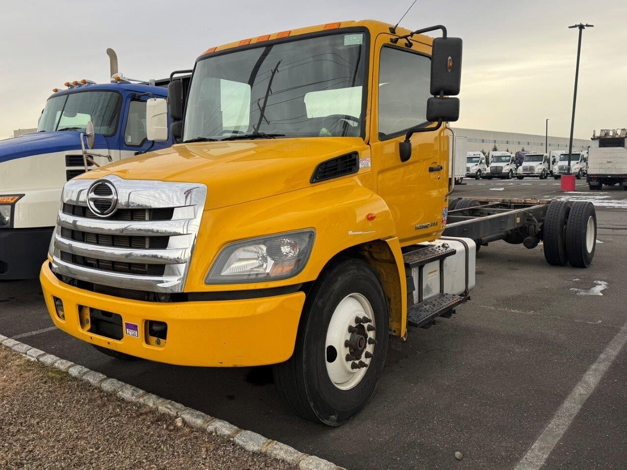 2019 HINO 338 in Dayton, NJ