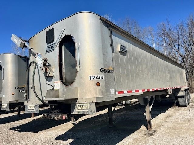 2016 EAST GENESIS HYBRID in Petersburg, IN