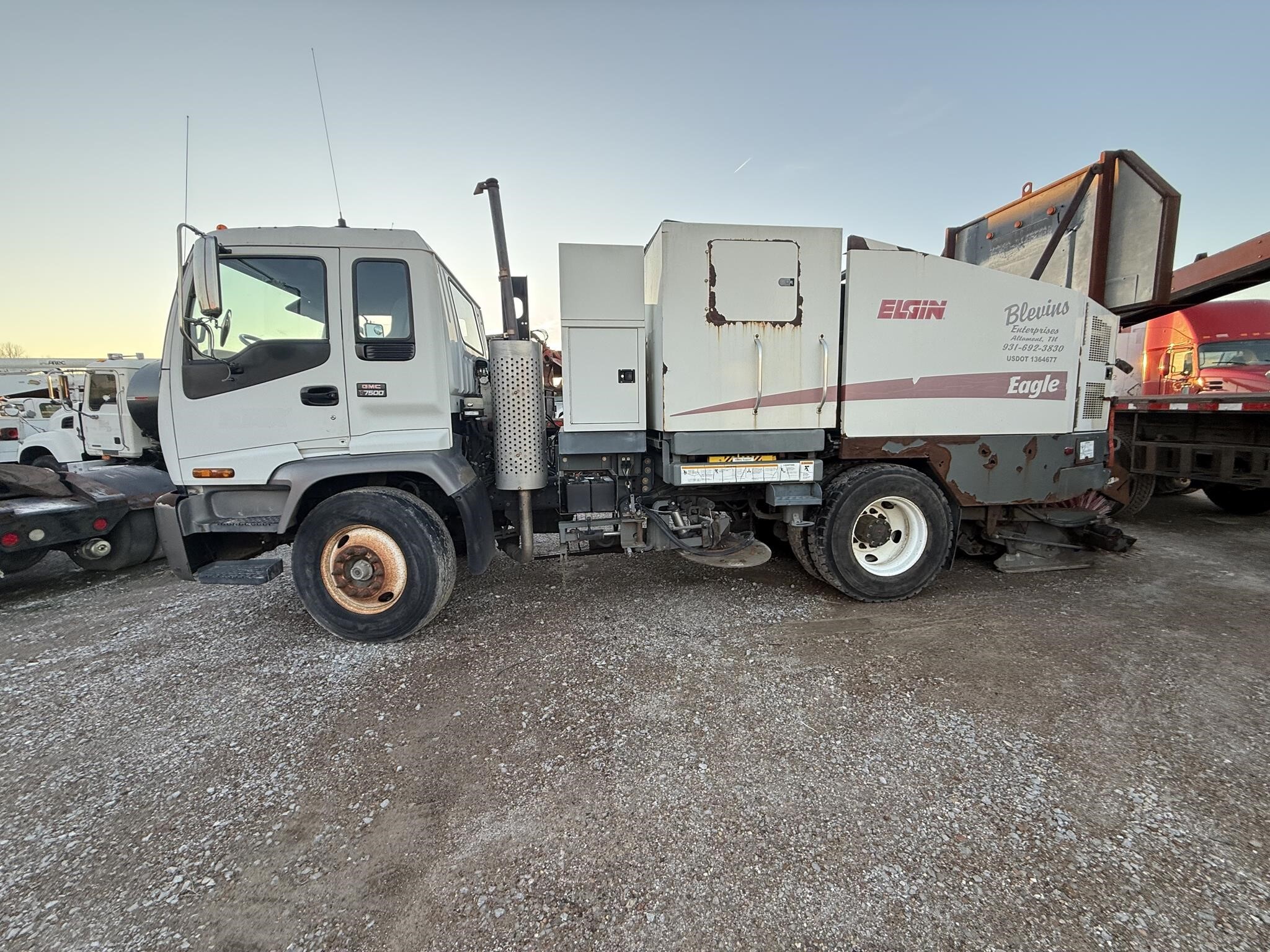 2009 GMC T7500 in Covington, TN