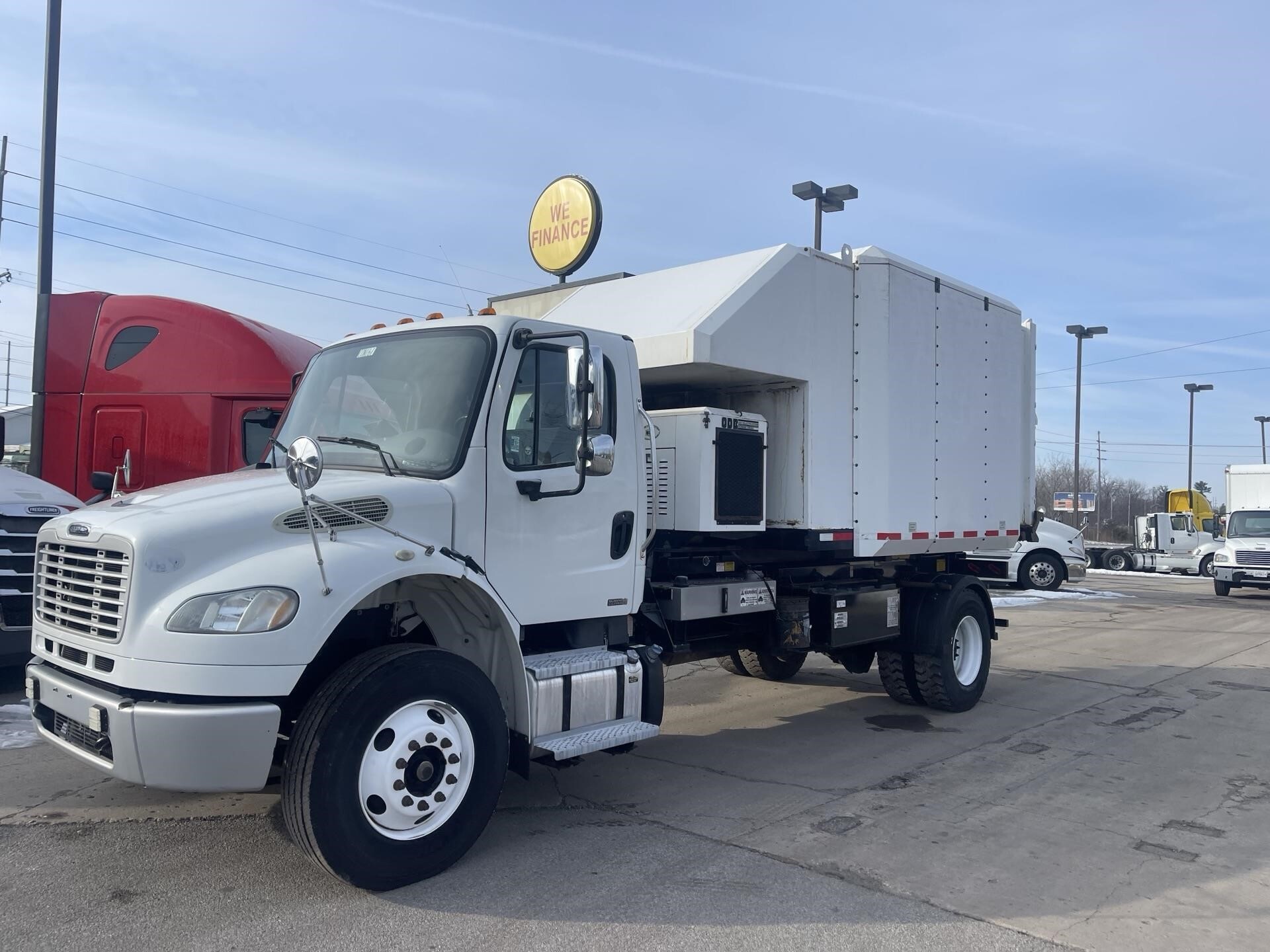 2011 FREIGHTLINER BUSINESS CLASS M2 106 in Fort Wayne, IN
