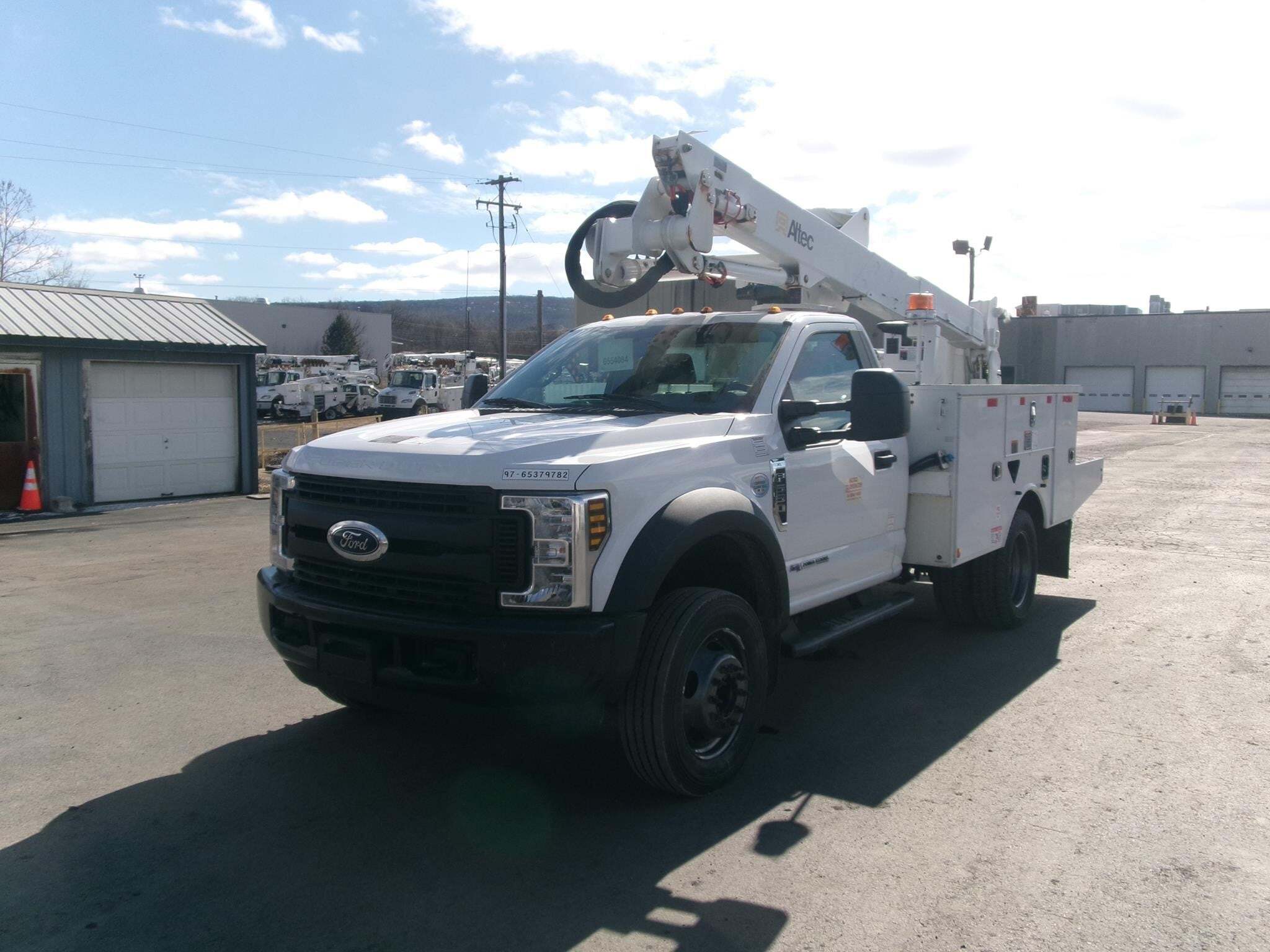 2019 FORD F550 in Plains, PA