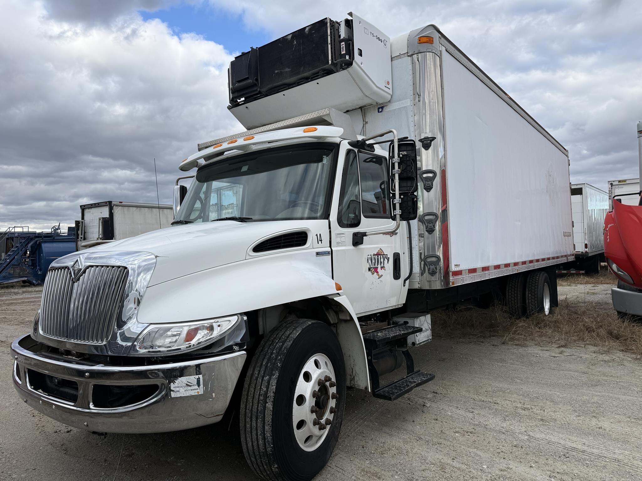 2009 INTERNATIONAL DURASTAR 4300 in Covington, TN