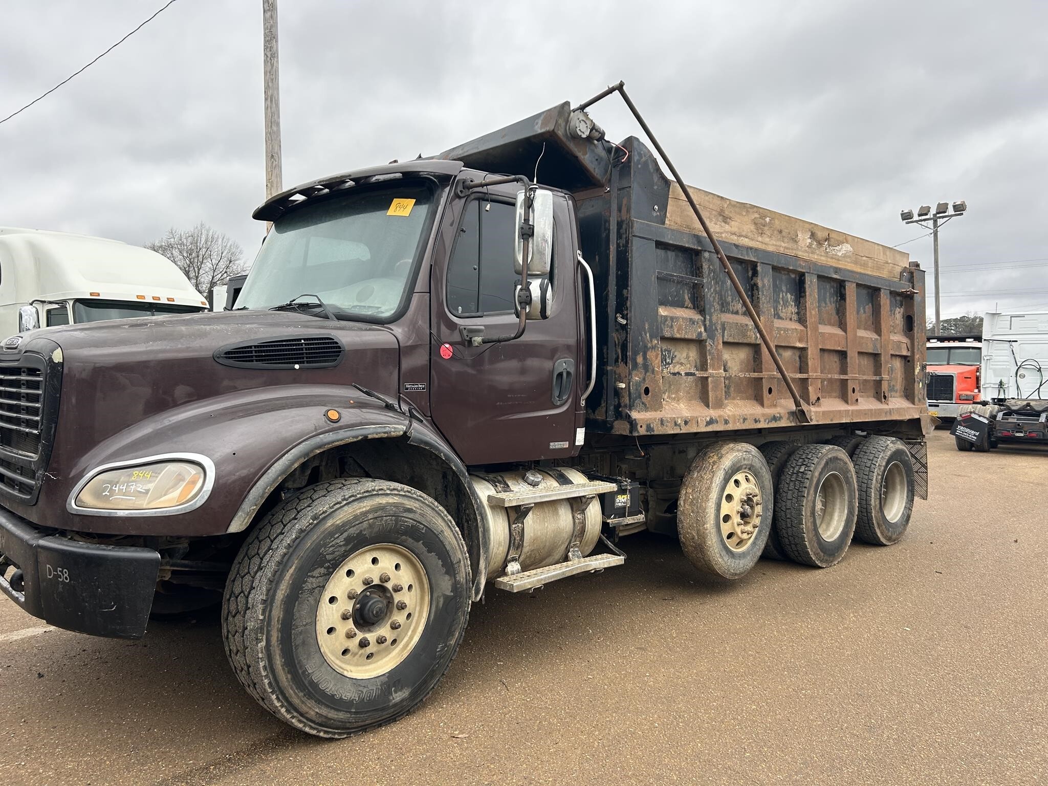 2007 FREIGHTLINER BUSINESS CLASS M2 112 in Covington, TN