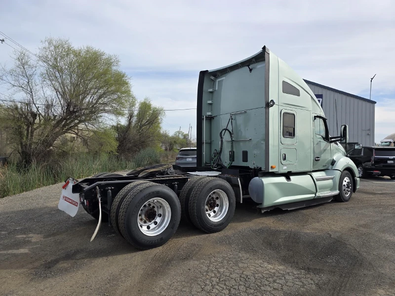 2021 KENWORTH T680