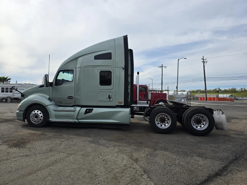 2021 KENWORTH T680