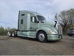 2021 KENWORTH T680