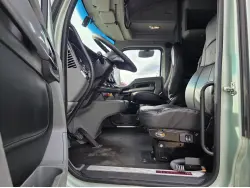 2021 KENWORTH T680