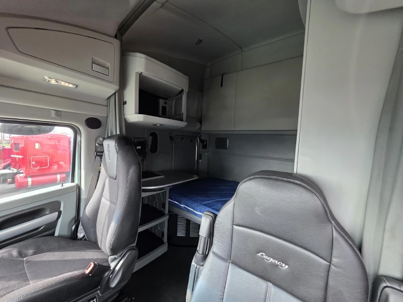 2021 KENWORTH T680