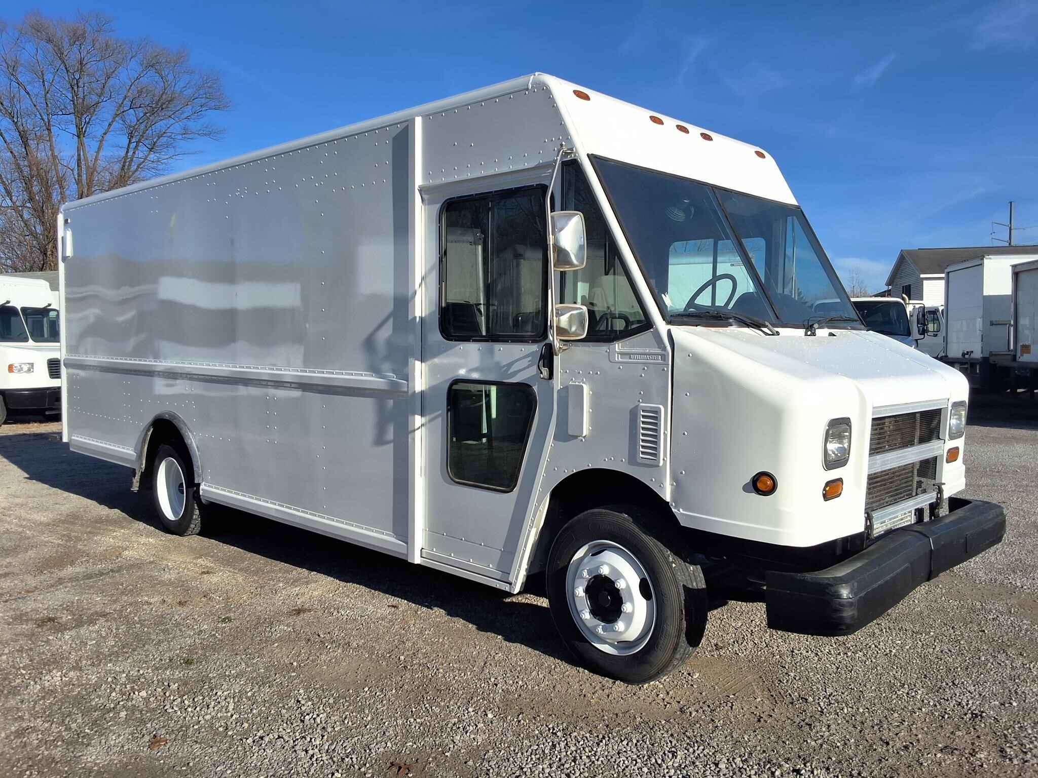 2003 FREIGHTLINER MT45 in Fort Wayne, IN