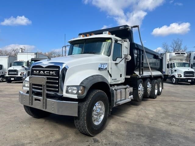 2018 MACK GRANITE GU713 in San Antonio, TX