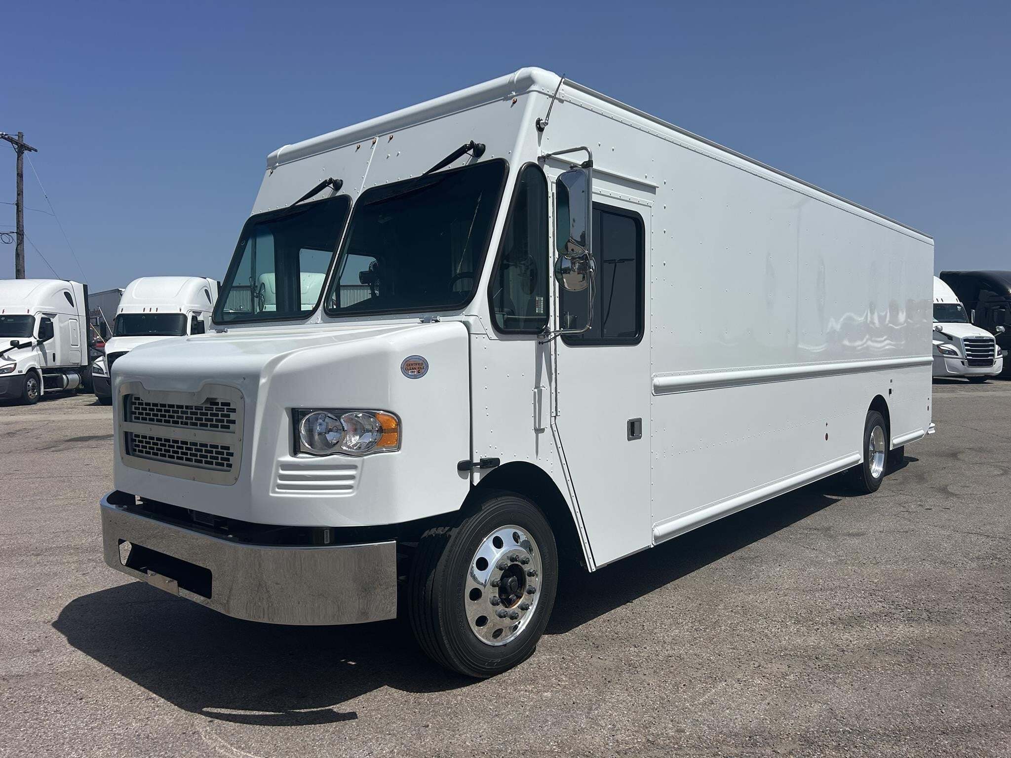 2027 FREIGHTLINER MT55 in Walton, KY