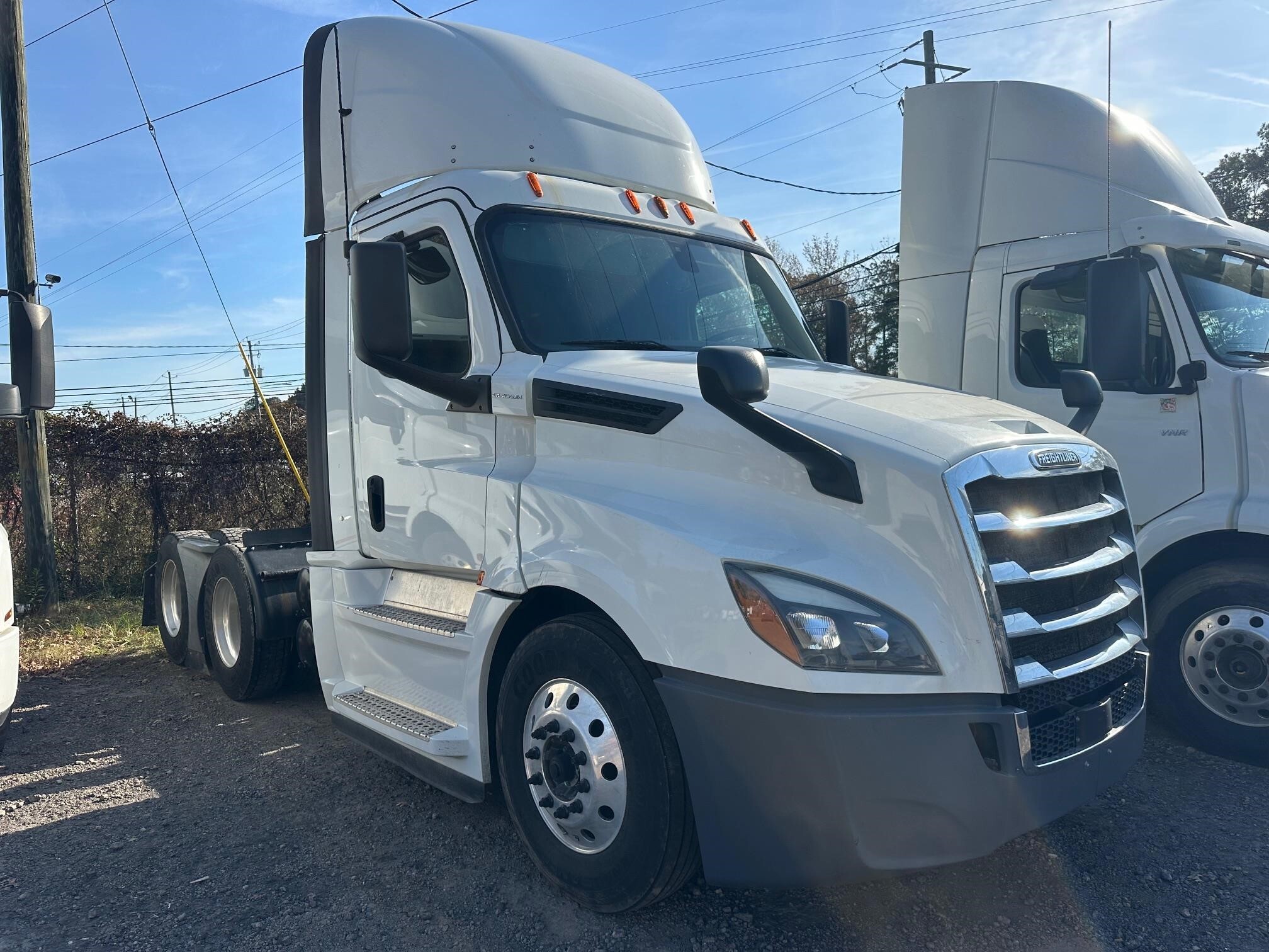 2018 FREIGHTLINER CASCADIA 125 in Atlanta, GA
