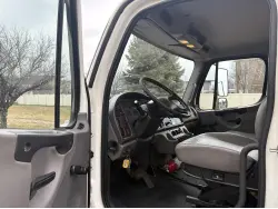 2019 FREIGHTLINER BUSINESS CLASS M2 106