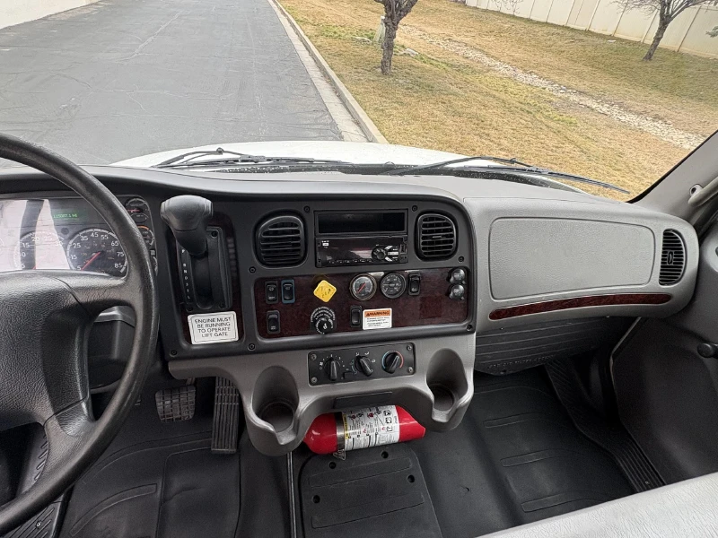 2019 FREIGHTLINER BUSINESS CLASS M2 106