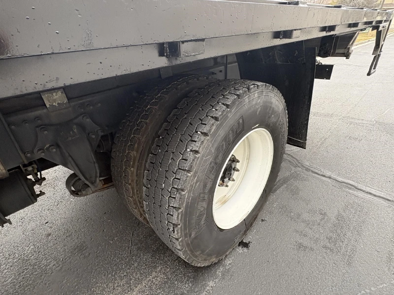 2019 FREIGHTLINER BUSINESS CLASS M2 106