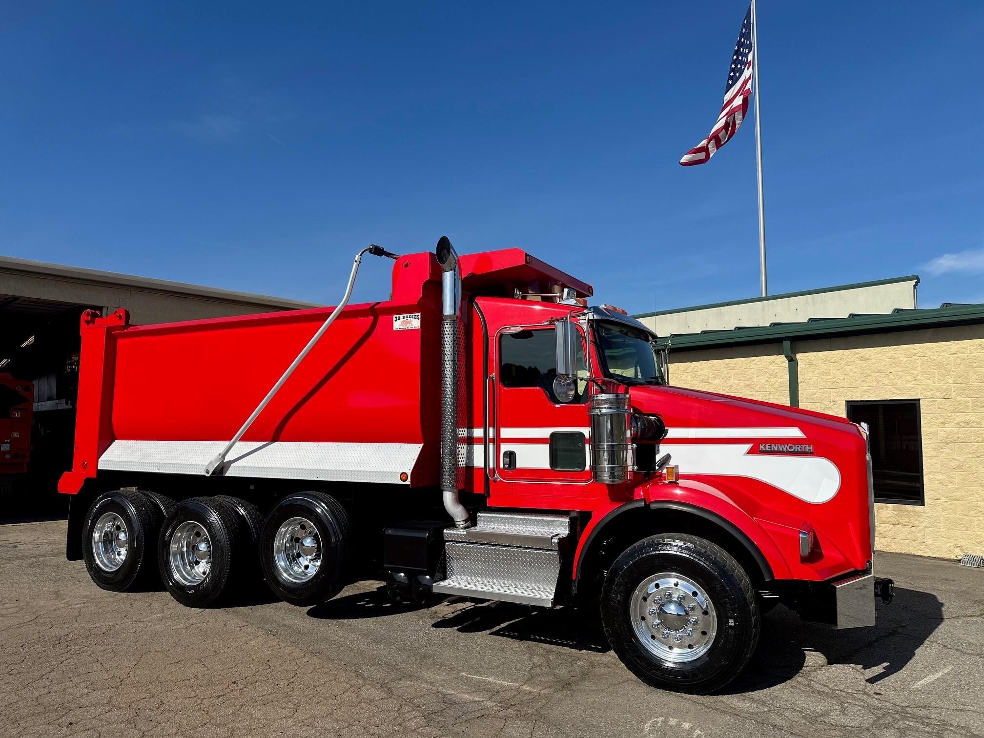 2022 KENWORTH T800 in Chatham, VA