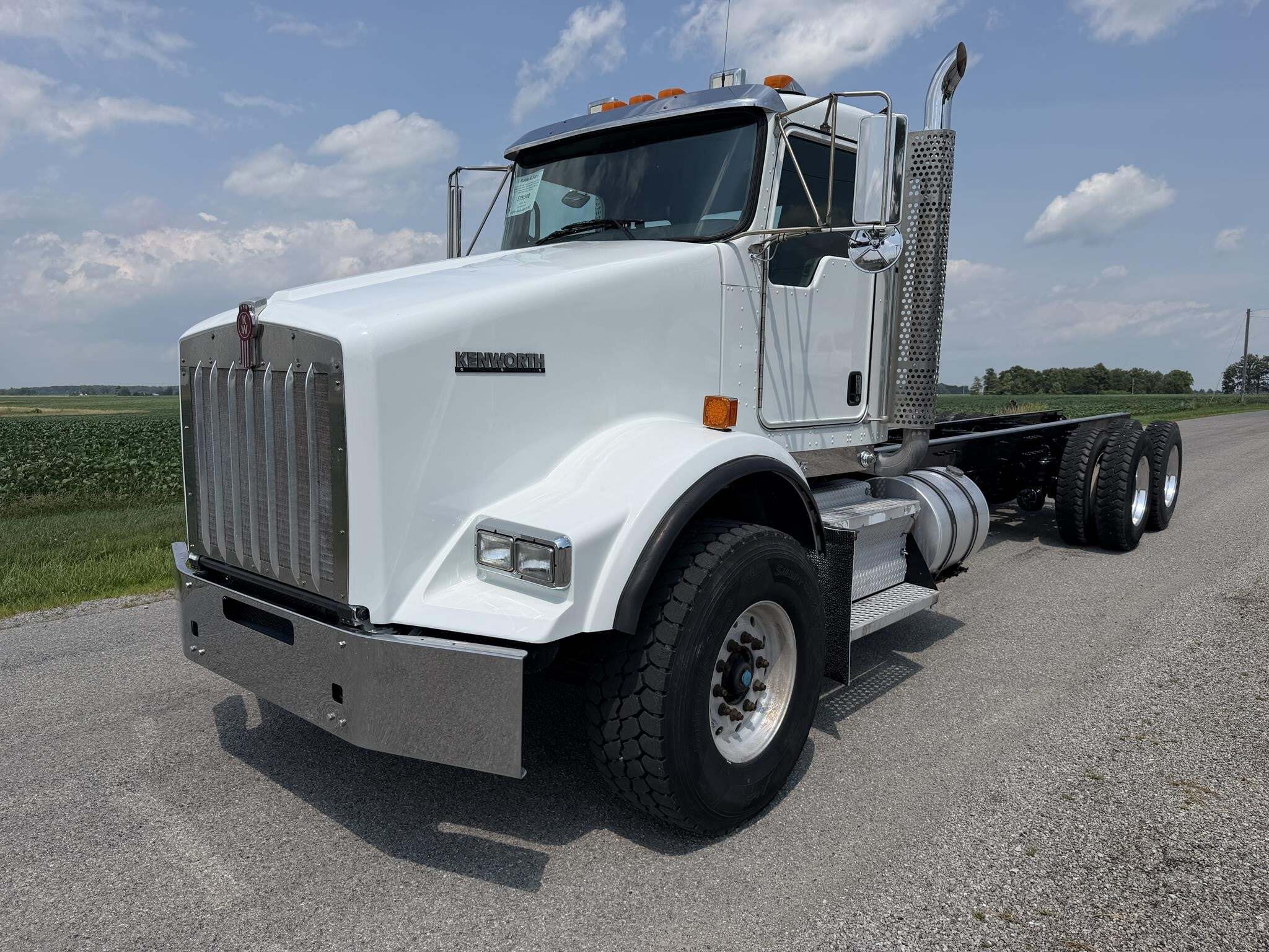 2014 KENWORTH T800 in Monroeville, IN