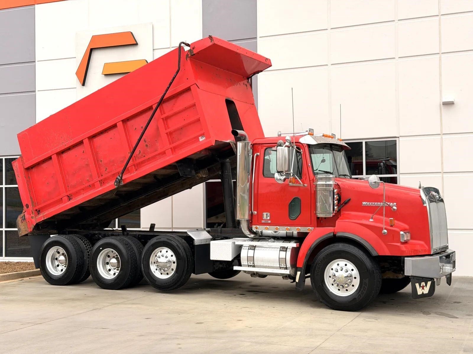 2017 WESTERN STAR 4900 in Greer, SC