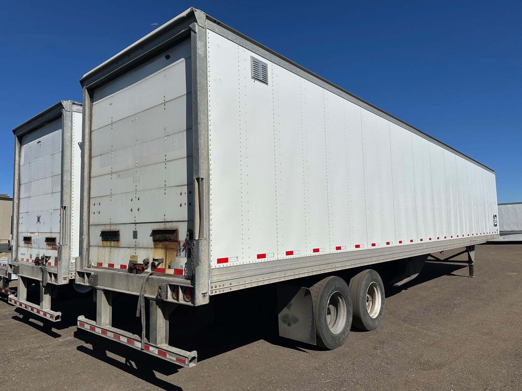 2015 HYUNDAI 53' AIR RIDE DRY VAN W ROLL DOOR, PSI, WEARBAND in Henderson, CO