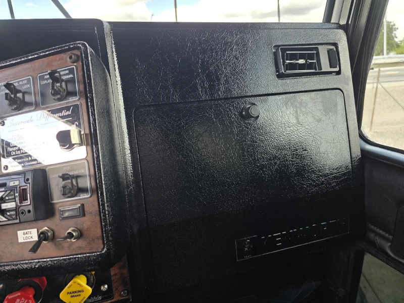1999 KENWORTH T800